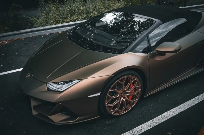 Ten Cylinders of Truth: Why the Huracán's V10 Is Winning America's Real-World Supercar Debate